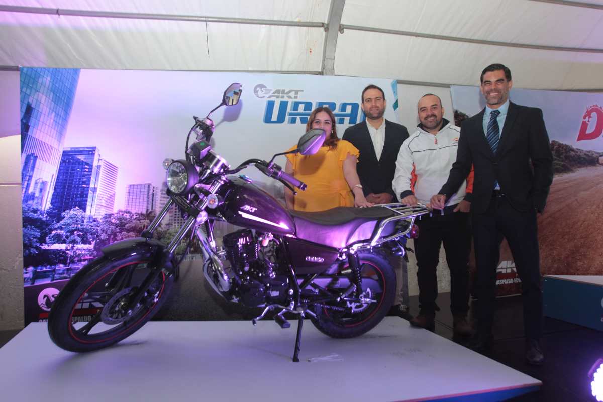 AKT, la nueva y exclusiva marca de motocicletas de La Curacao