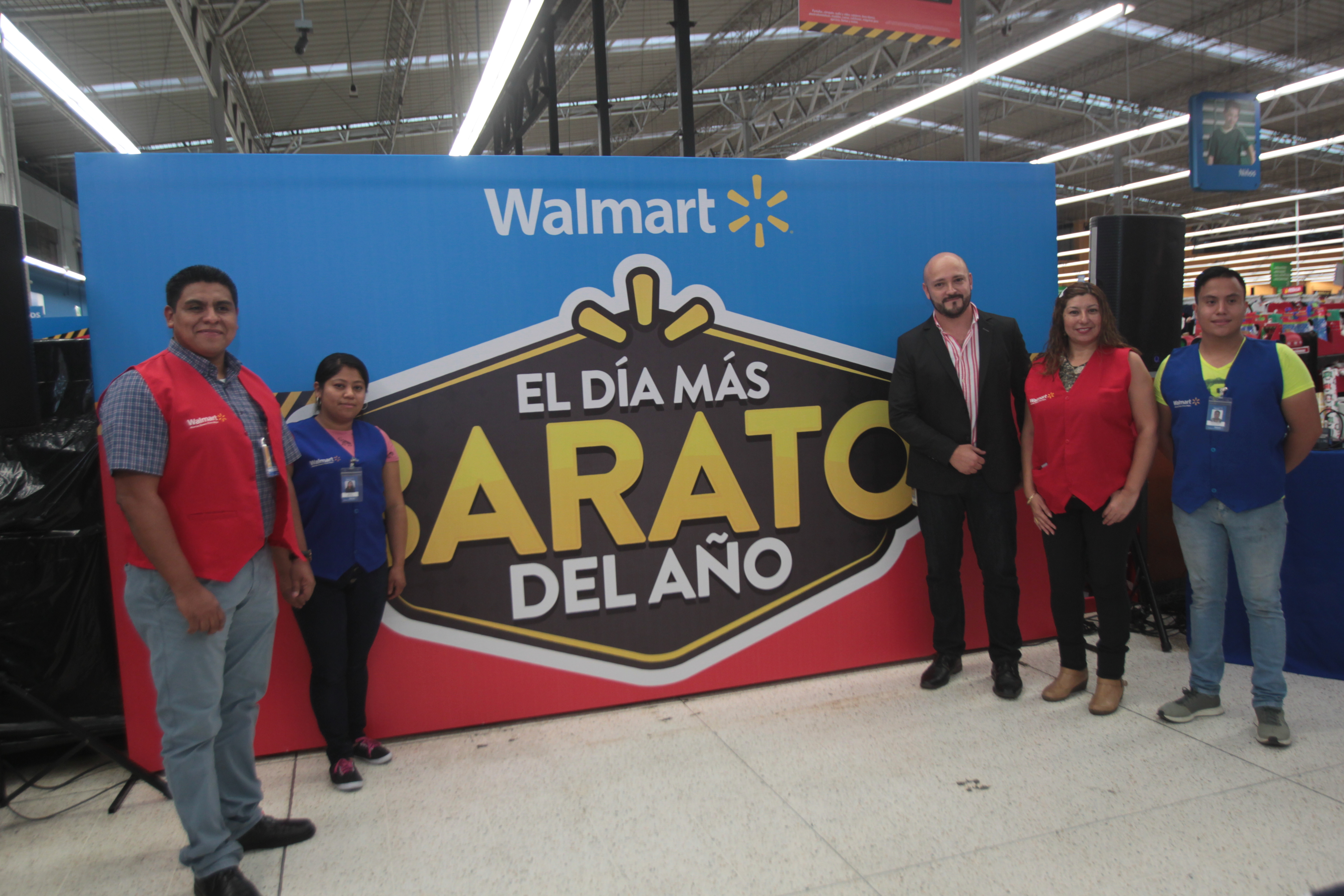 Walmart tendrá tres días de ofertas increíbles para sus clientes, donde podrán adquirir más de 700 productos. Foto. Prensa Libre: Norvin Mendoza