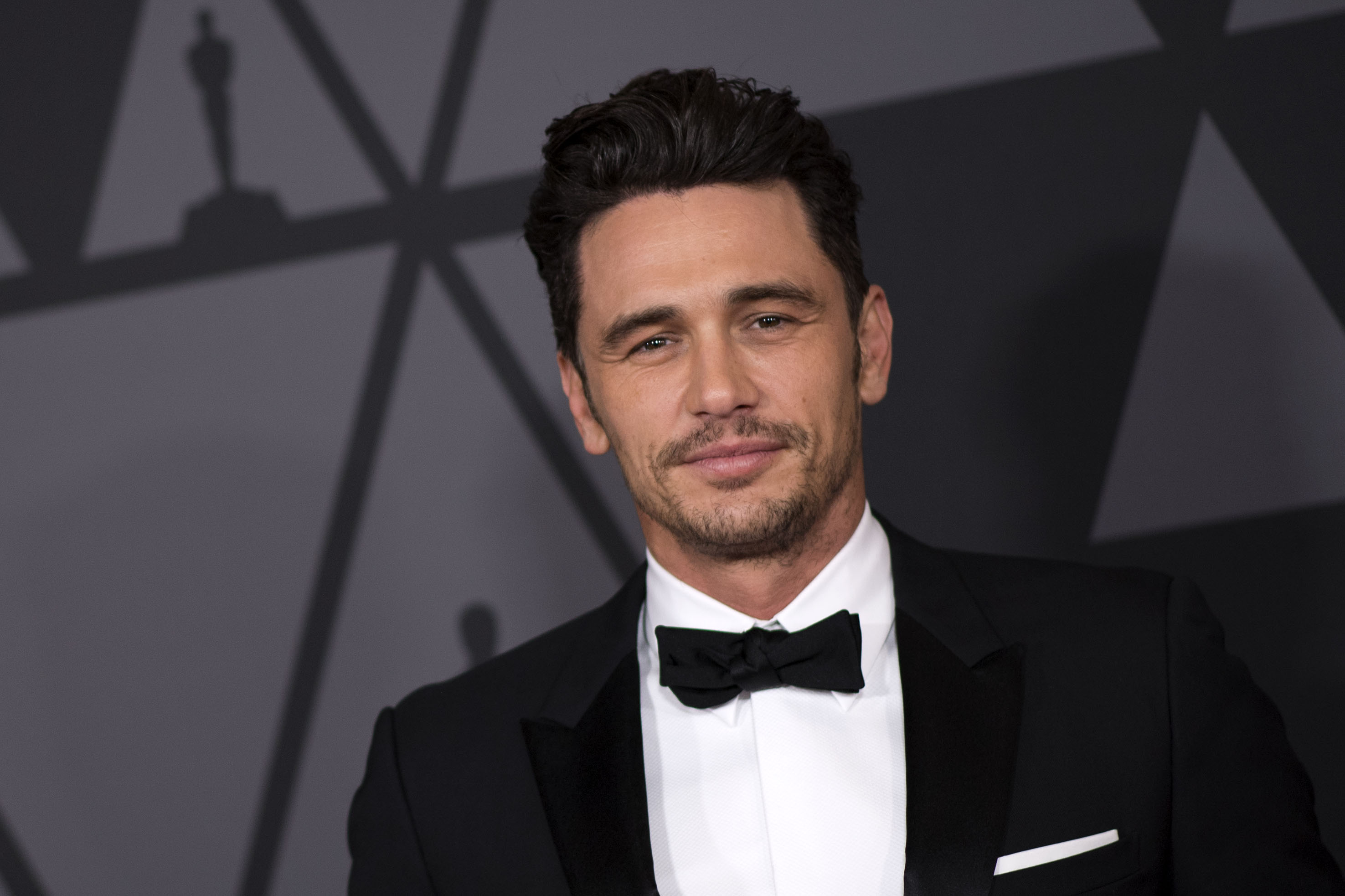 Actor James Franco y otros hombres son acusados por dos exalumnas de una agencia de actuación. (Foto Prensa Libre: AFP)