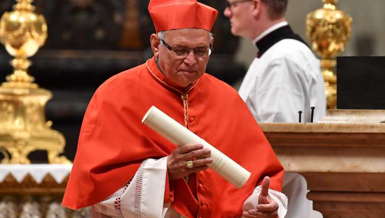 Álvaro Ramazzini Imeri oficiará su primera misa como Cardenal en la Basílica de la Virgen del Rosario. (Foto Prensa Libre: AFP)