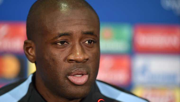 Touré acusa a la FIFA de "darle igual" el racismo. (Foto  Prensa Libre: AFP).