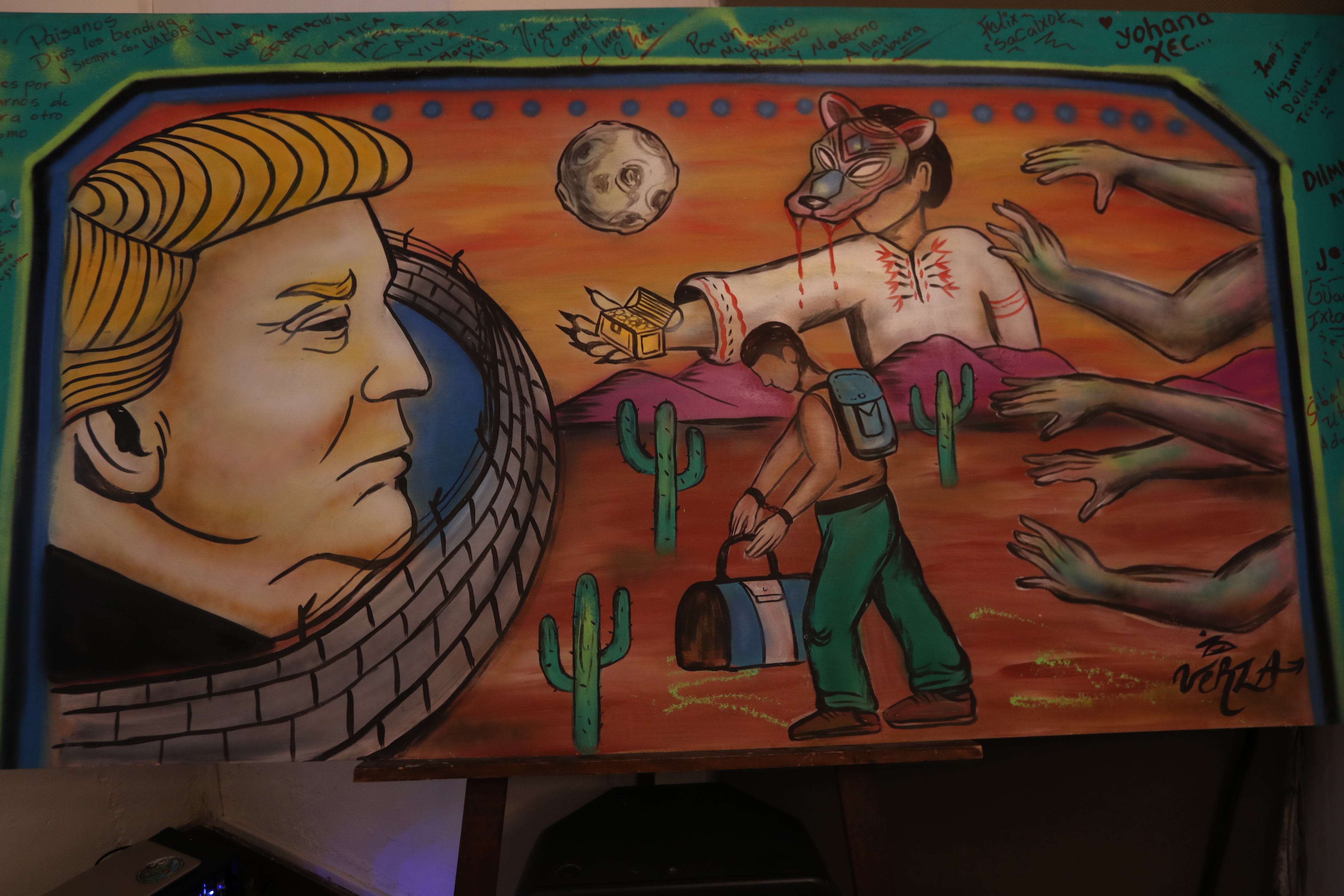 Como parte de la iniciativa se hicieron cuatro festivales en Cantel, Concepción Chiquirichapa, Salcajá y Guatemala, durante los primeros tres el artista quetzalteco Verza hizo pinturas que representaran la opinión de los jóvenes sobre la migración. (Foto Prensa Libre: María Longo) 
