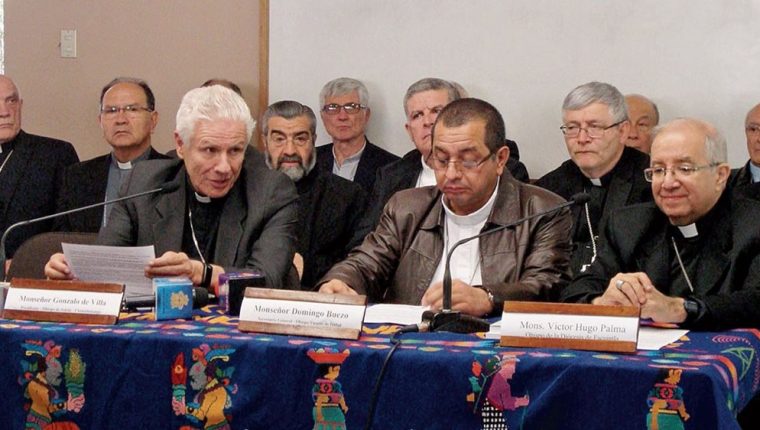 Los obispos del Consejo Permanente de la CEG divulgaron este jueves una carta abierta a los tres organismos del Estado y la Corte de Constitucionalidad. (Foto Prensa Libre: HemerotecaPL)
