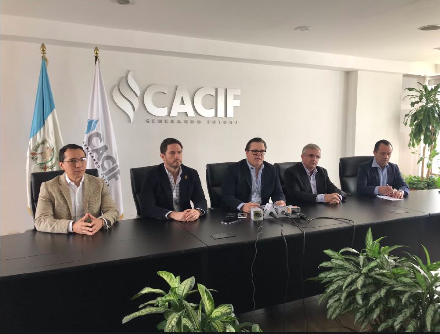 El Cacif pidió revertir el fallo de la CC que suspende los contratos de tiempo parcial. (Foto Prensa Libre: Cortesía)
