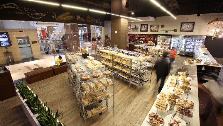 Panadería San Martín tiene 52 tiendas en tres países. (Foto Prensa Libre: Hemeroteca PL)