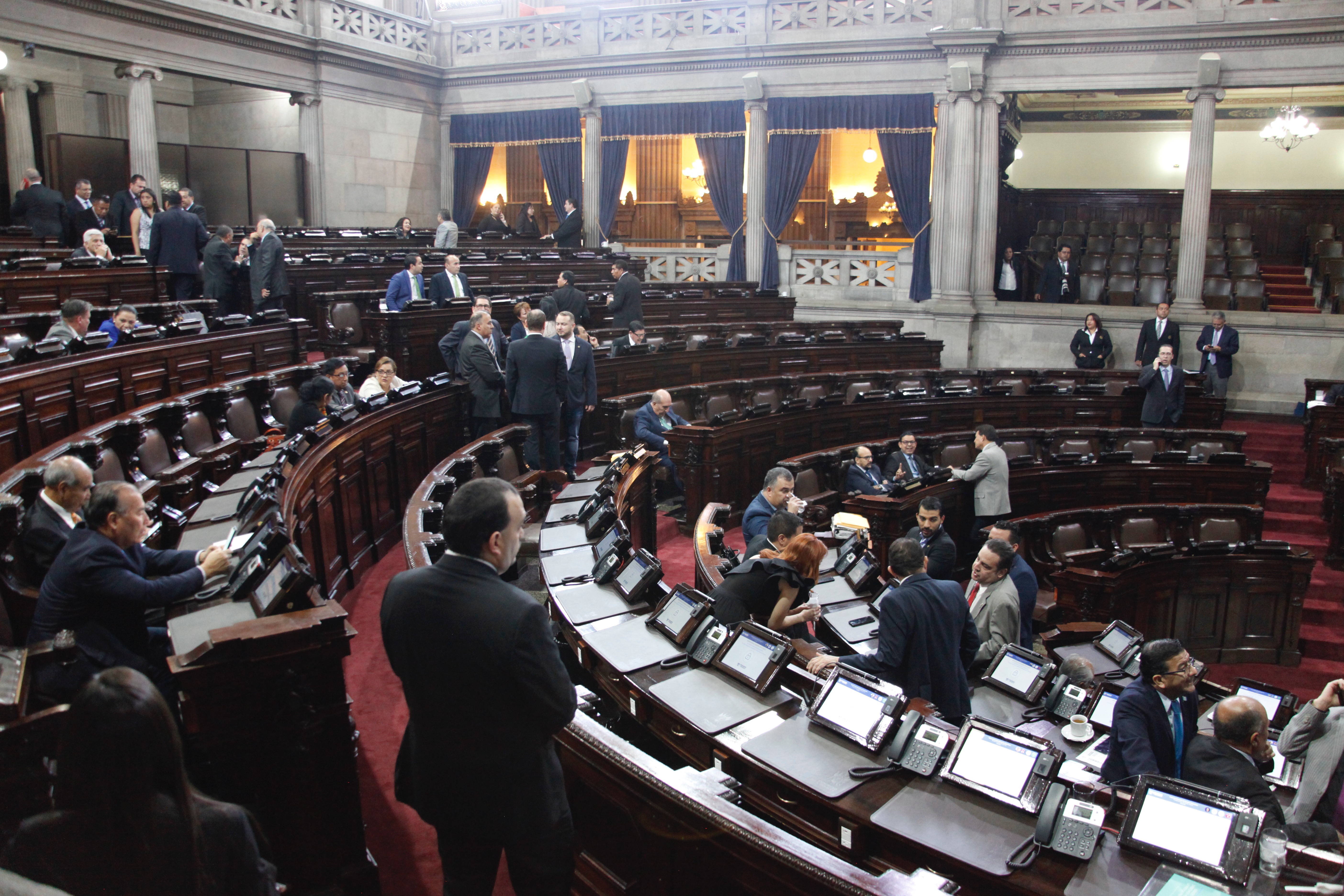 El pleno del Congreso debe autorizar si se conforma o no la nueva comisión anticicig. (Foto Prensa Libre: Noé Medina) 