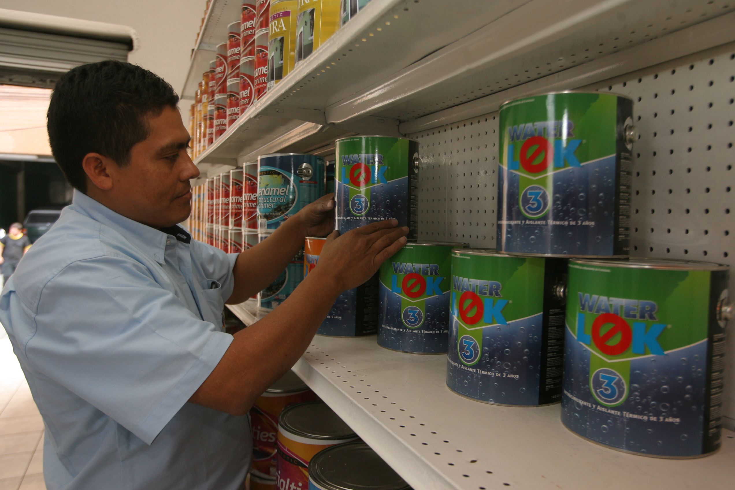 Grupo Solid atiende a más de seis mil clientes ferreteros en Centroamérica, y ahora se expanden a El Caribe. (Foto Prensa Libre: Óscar Estrada)