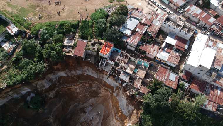 Colonias Nueva Esperanza y Regalito de Dios están en riesgo de derrumbarse. (Foto Prensa Libre: Hemeroteca PL)