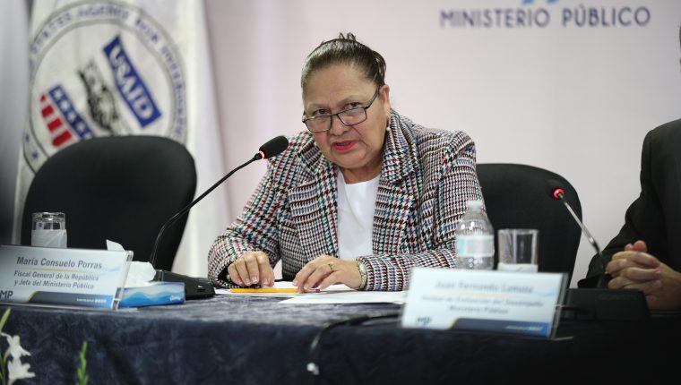María Consuelo Porras, fiscal general. solicita socializar la propuesta de reformas a la Constitución. (Foto Prensa Libre: Hemeroteca PL)