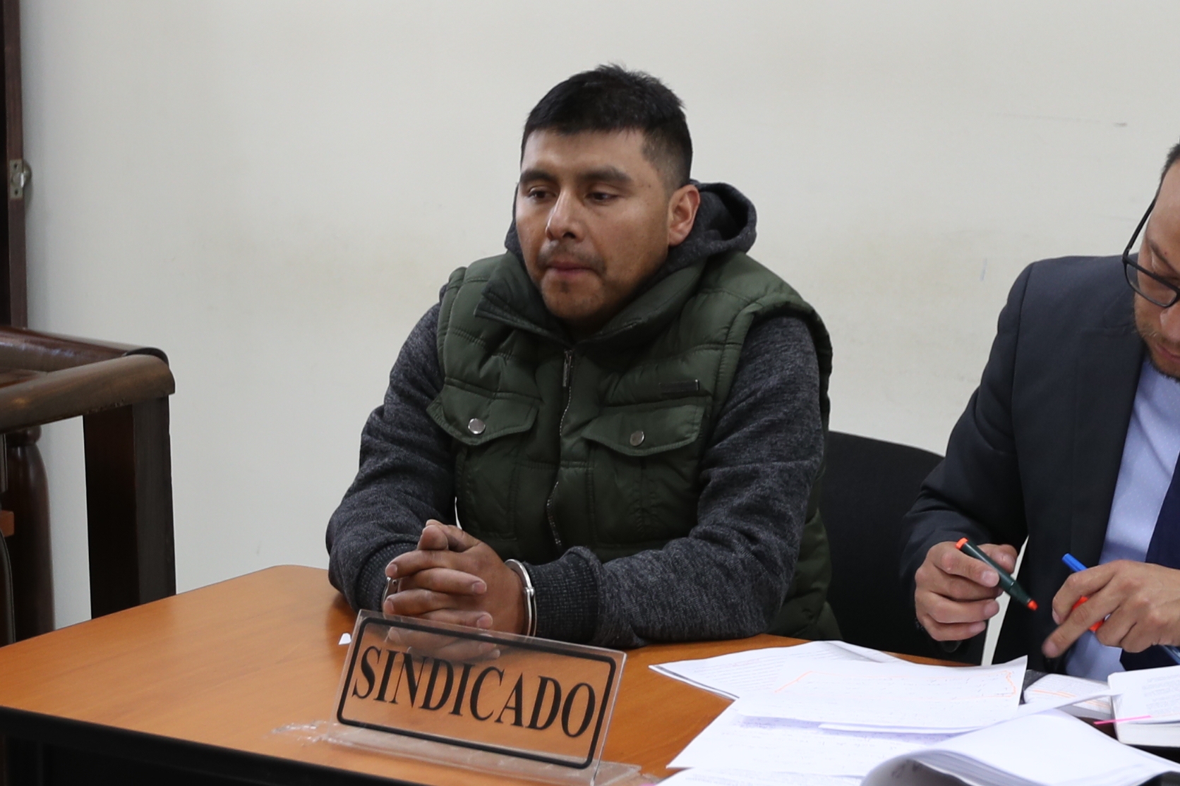 Luis Alberto Say Sarat fue capturado este lunes y trasladado al Centro Regional de Justicia donde se realizó su audiencia. (Foto Prensa Libre: María Longo) 