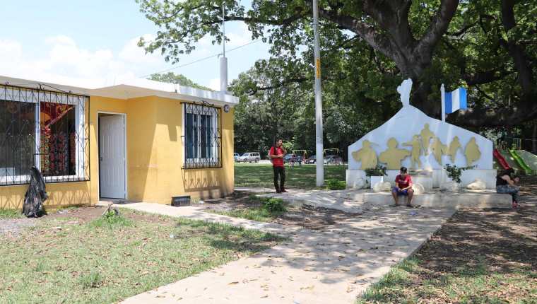 Varias casas que tenían filtraciones han sido reparadas, aseguran residentes. (Foto Prensa Libre: Carlos Paredes)