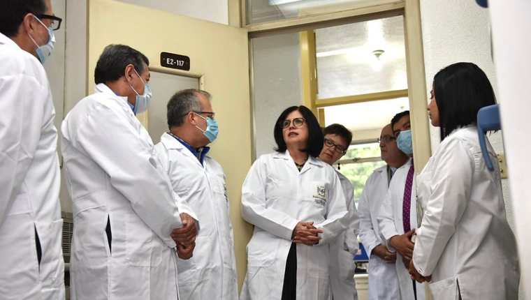 Expertos de Estados Unidos y de Guatemala analizarán las enfermedades infecciosas y resistencia de las bacterias a los antibióticos en el HRO. (Foto Prensa Libre) 