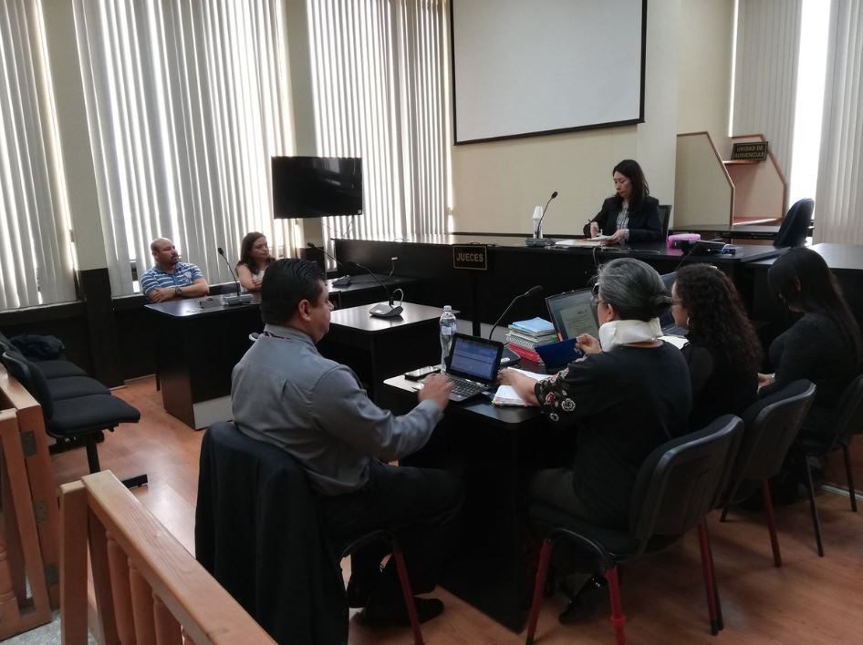 Una de las audiencias de la jueza Érica Aifán en donde se discutió el caso Fénix, del cual se perdió un documento. (Foto Prensa Libre: Hemeroteca PL)