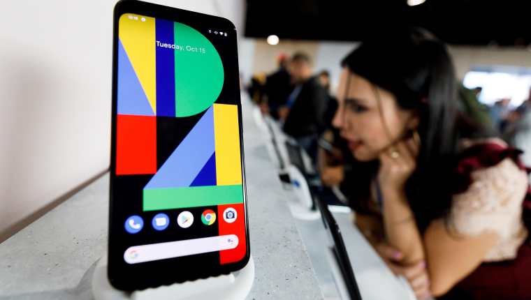 Pixel 4 es el novedoso smartphone de Google. (Foto Prensa Libre: EFE)