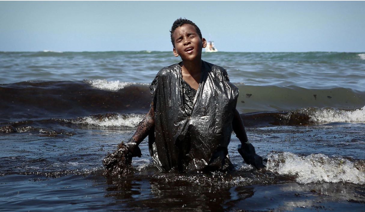 La contaminación está dañando los ecosistemas en las playas. (Foto Prensa LIbre: AFP)