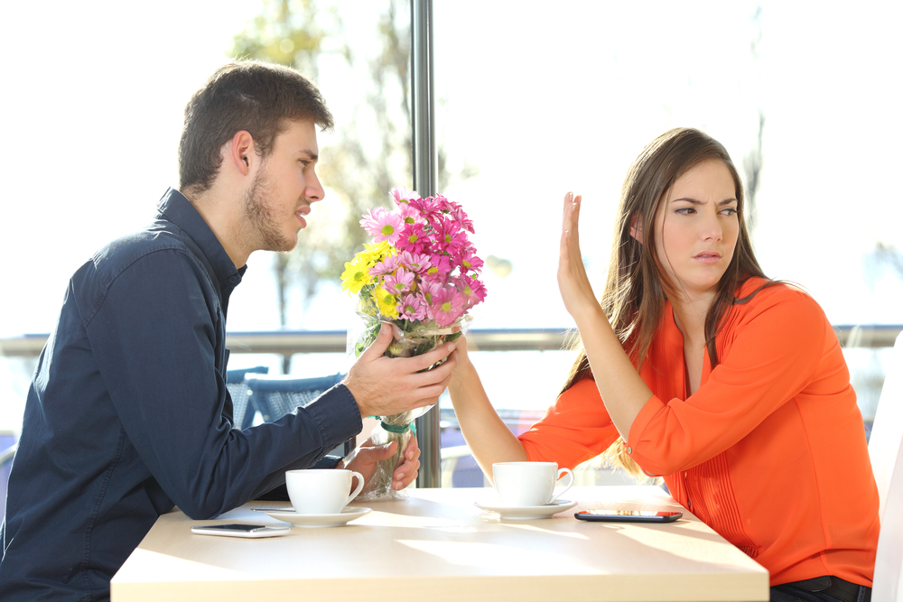 Una persona evasiva se caracteriza por temer al compromiso cuando se encuentra en pareja. (Foto Prensa Libre: Shutterstock)