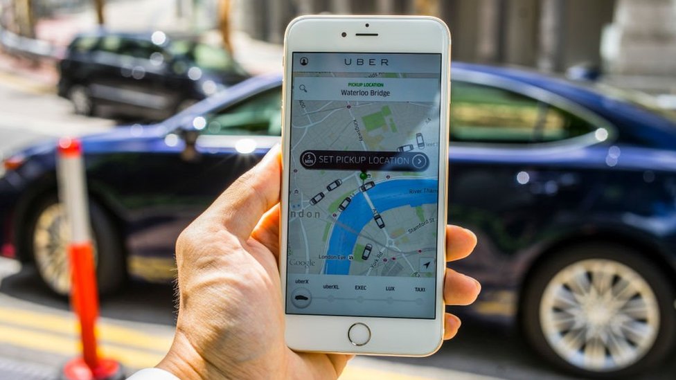 Uber se ha convertido en el centro de la discusión sobre la economía colaborativa, también llamada "economía gig". (Foto Prensa Libre: Getty Images)