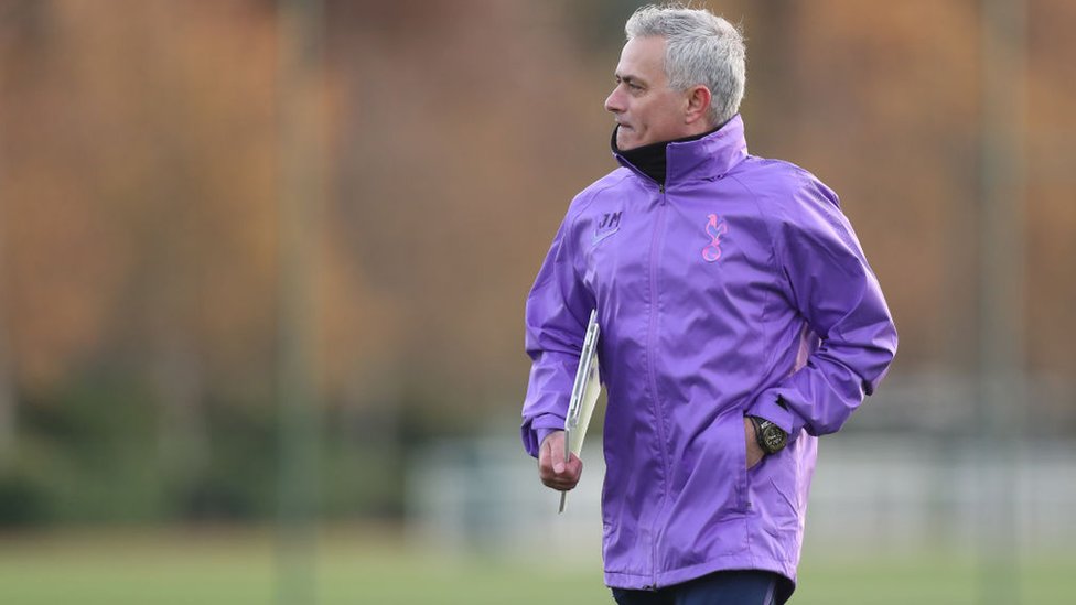 Mourinho en su primer entrenamiento con el Tottenham. (Foto:Getty Images)