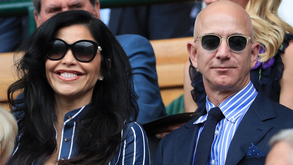 Bezos es junto a Gates uno de los hombres más ricos del mundo. (Foto Prensa Libre: Getty Images)