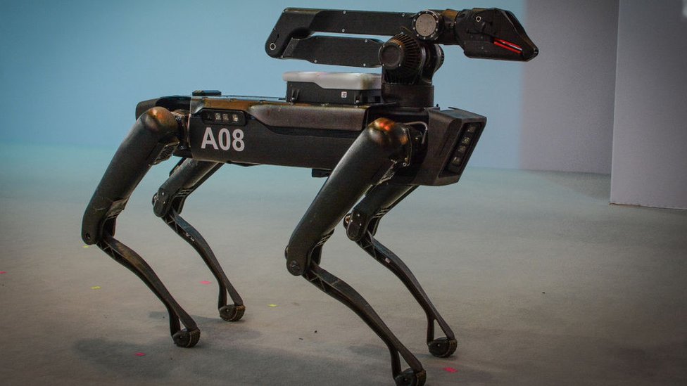El modelo "Spot" de Boston Dynamics fue el perro robótico utilizado por la policía. GETTY IMAGES