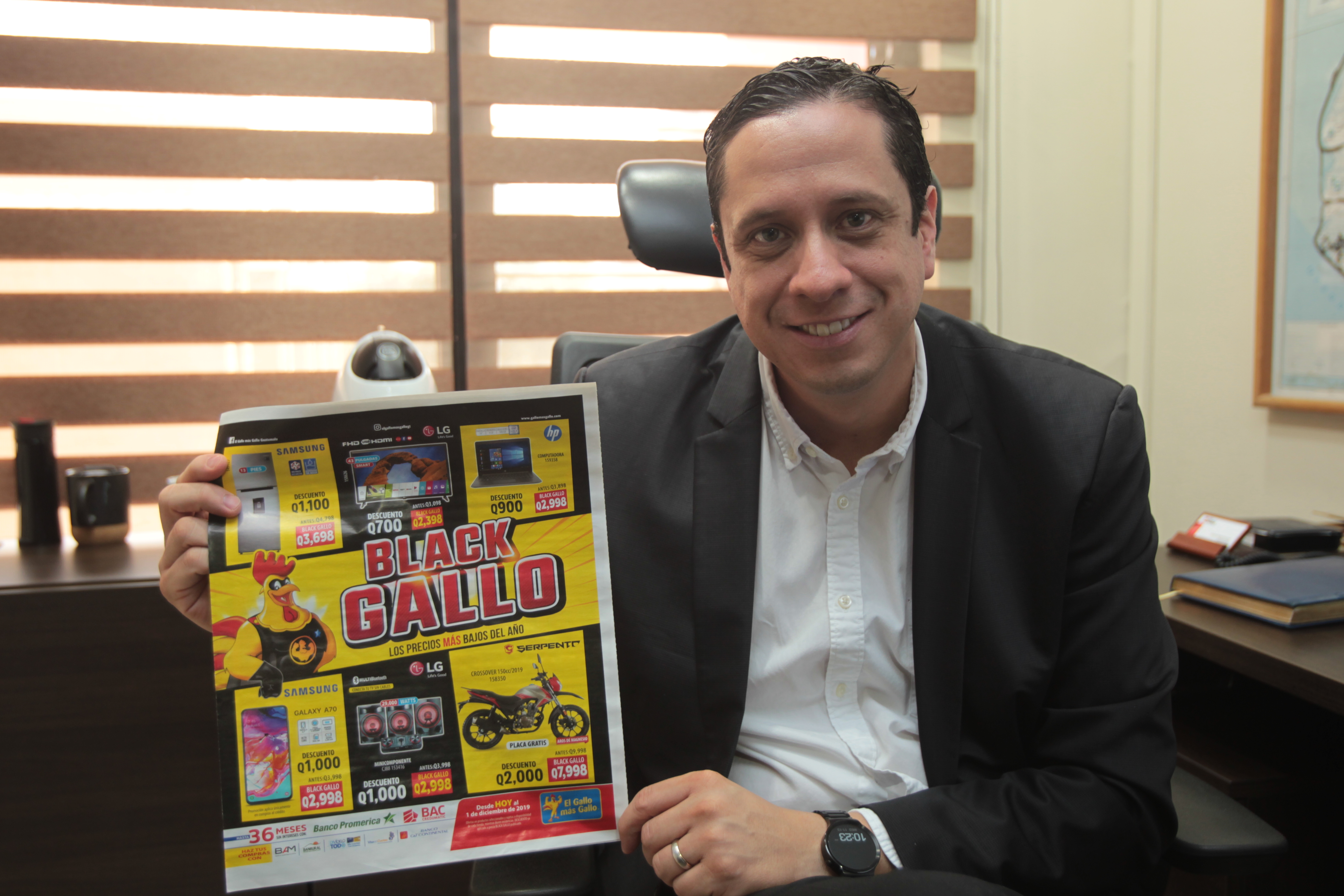 El Black Gallo de El Gallo más Gallo ofrece promociones únicas en noviembre. (Foto Prensa Libre: Norvin Mendoza)