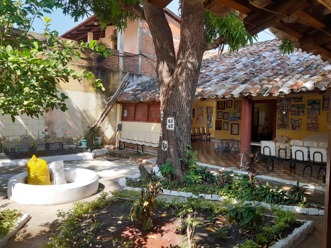 La sede de AZCCA es una construcción que tiene 300 años que fue otorgada como usufructo de 60 años por el Ministerio de Cultura y Deportes en el 2004. (Foto Prensa Libre: cortesía Vilma Sánchez)