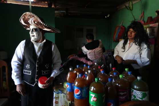Dentro de los detalles que se pueden observar están los acabados de mariachi. Foto Prensa Libre: Óscar Rivas