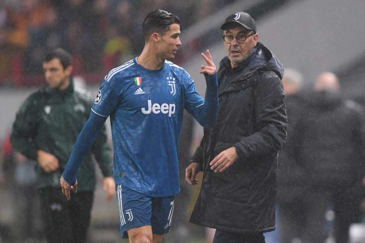Cristiano Ronaldo se enojó con Sarri y le hizo un gesto polémico