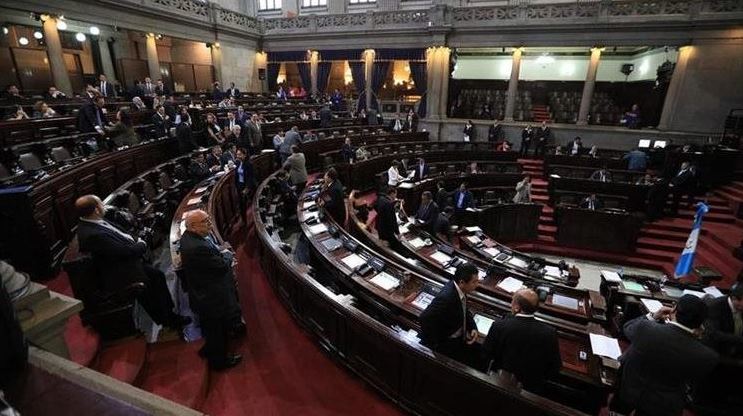 Debido a las interpelaciones la agenda del Congreso estuvo entrampada. (Foto Prensa Libre: Hemeroteca PL)