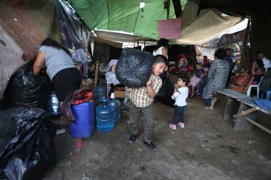 Catorce familias recurrieron a un albergue en cercanías del lugar. Foto Prensa Libre: Óscar Rivas