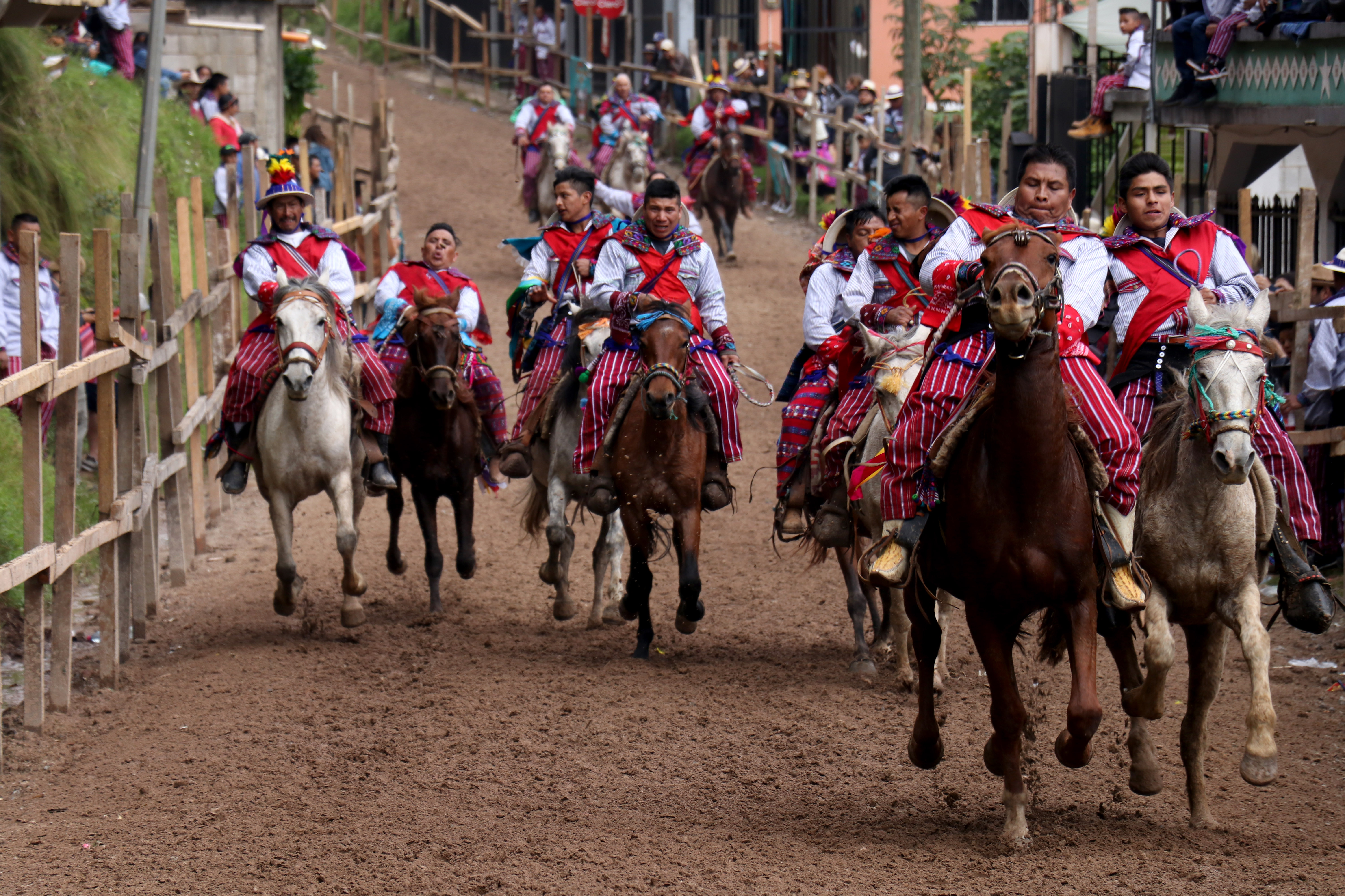 La Carrera de las Ánimas, se lleva a cabo cada año el 1 de noviembre en Todos Santos Cuchumatán, Huehuetenango.
