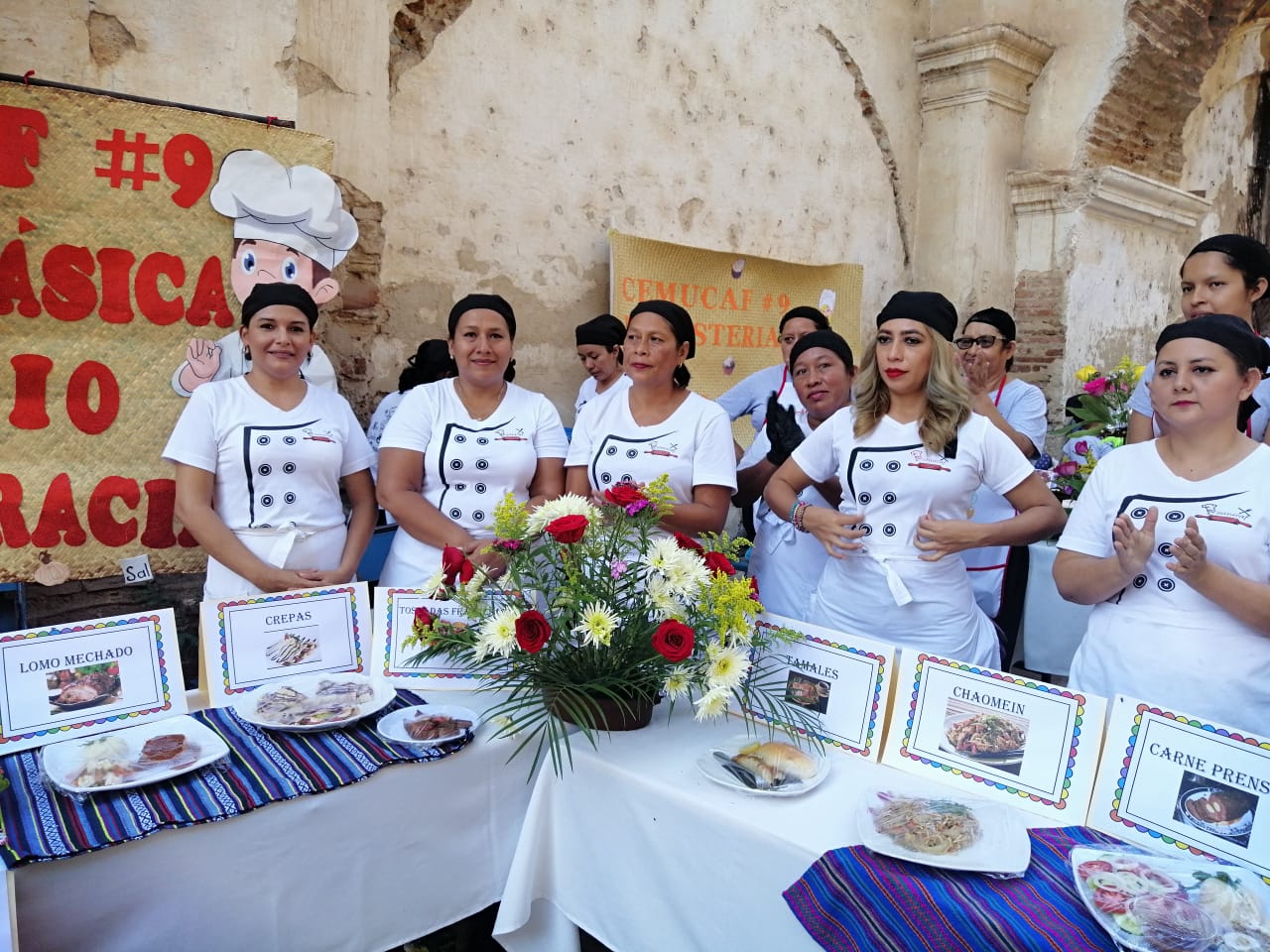 Mujeres de Chiquimula fueron capacitadas en cocina y repostería. (Foto Prensa Libre: Dony Stewart)