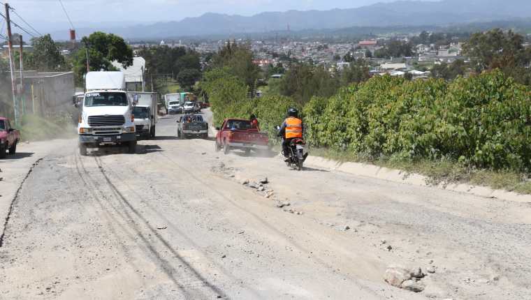  Carretera a San Pedro Jocopilas, Quiché está en malas condiciones desde hace seis años.(Foto Prensa Libre: Héctor Cordero)