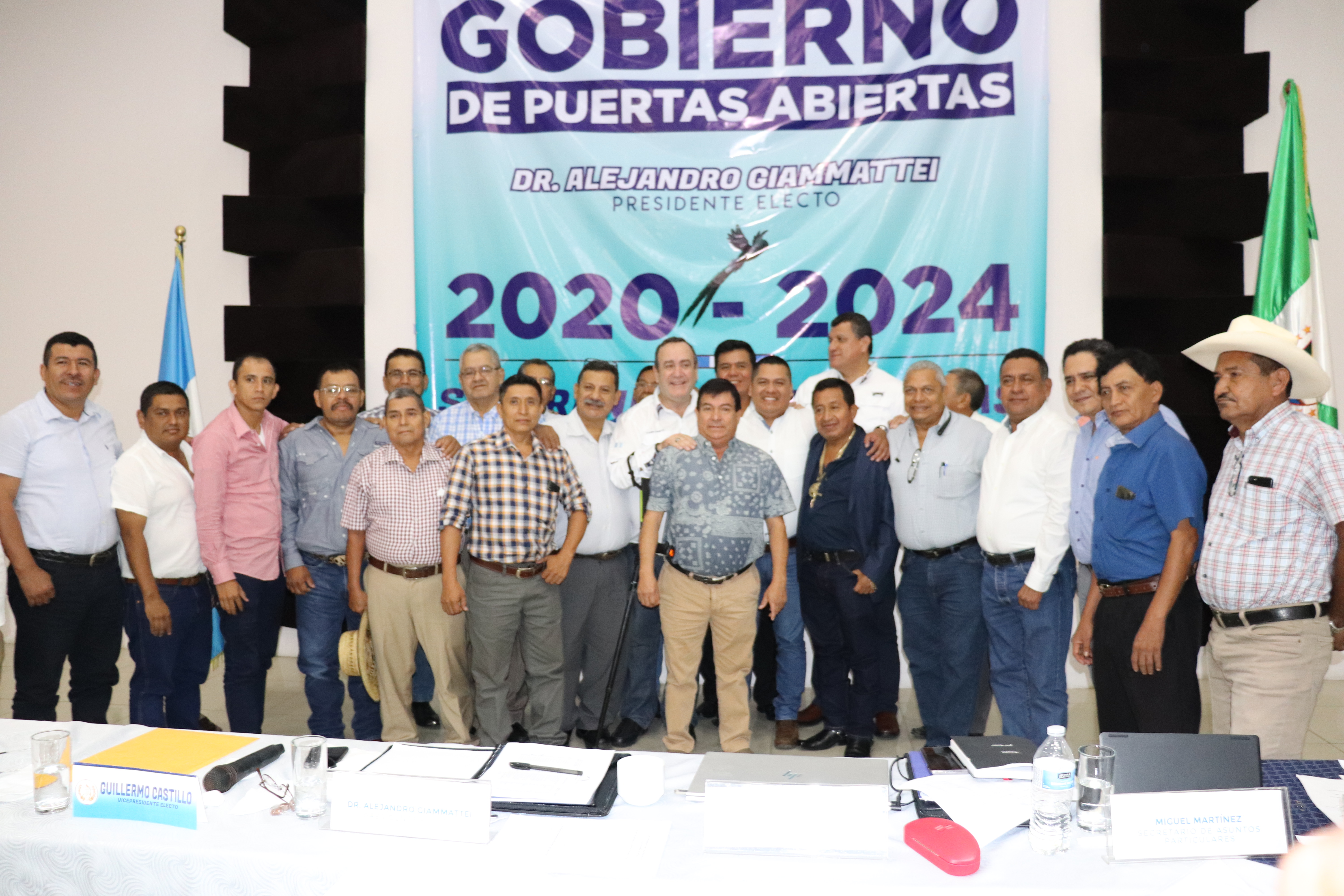 El próximo jefe del Ejecutivo, Alejandro Giammattei, visitó Suchitepéquez. (Foto Prensa Libre: Marvin Tunchez) 