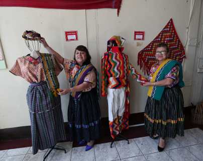 Así se exhiben ahora los trajes mayas en el Museo Ixkik’