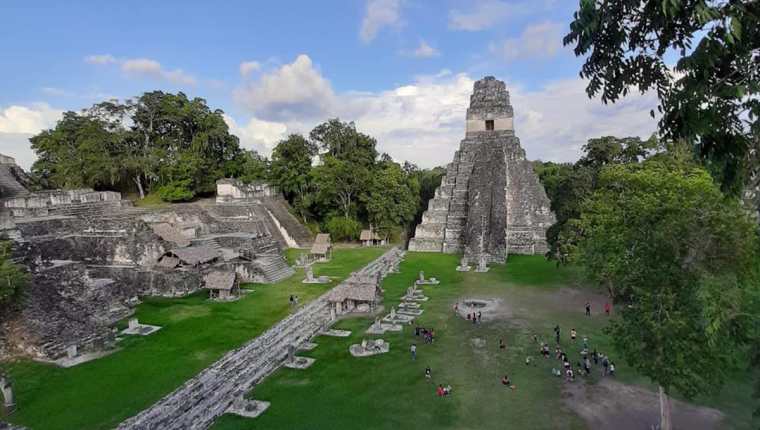 A partir del 31 de diciembre próximo entra en vigencia la prohibición del uso de plástico de un solo uso y duroport en el Parque Nacional Tikal. (Foto Prensa Libre: Dony Stewart)