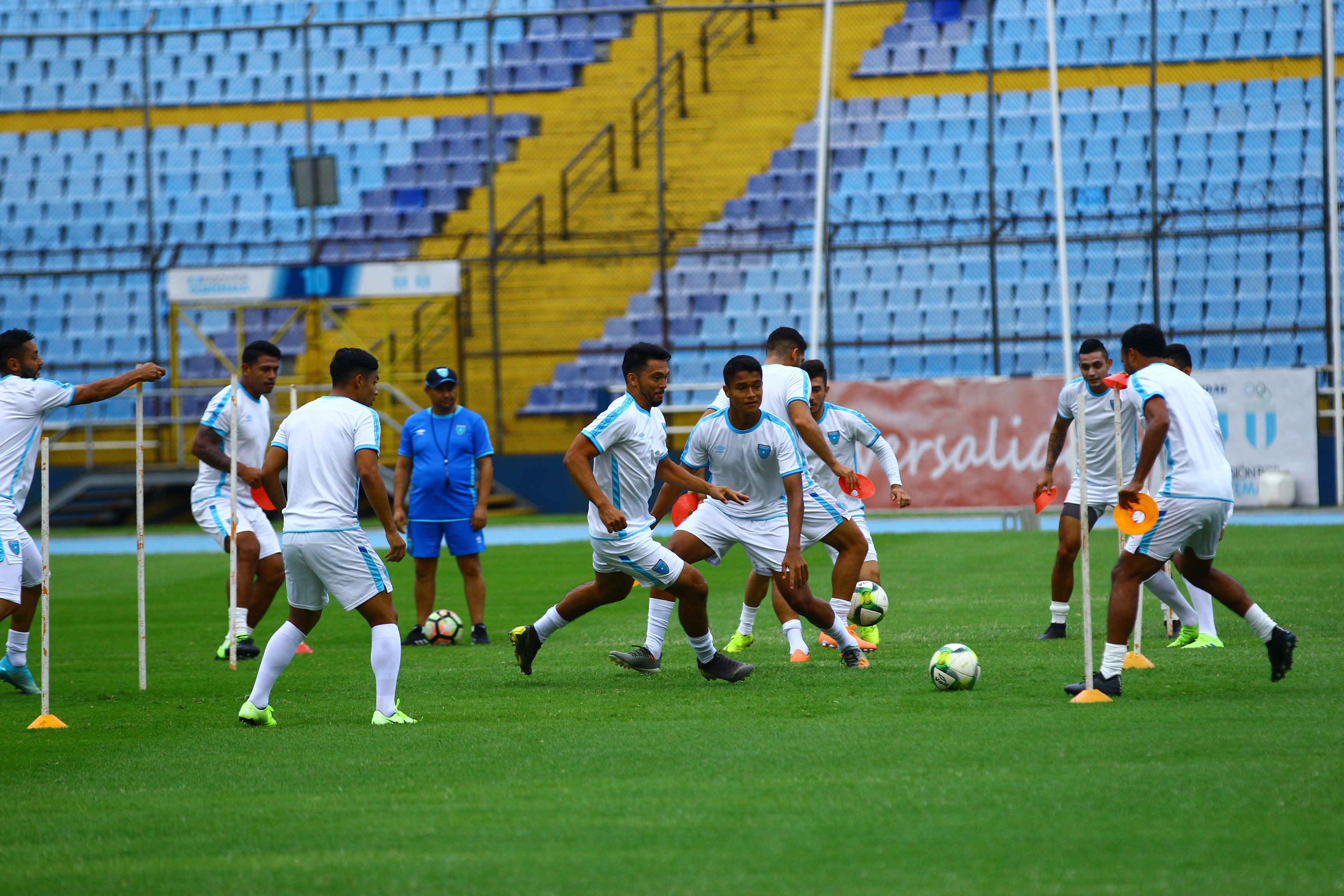 El equipo guatemalteco está clasificado a la Liga de Naciones  B. Este sábado cierra su participación en la C contra Puerto Rico. (Foto Prensa Libre: Luis López)