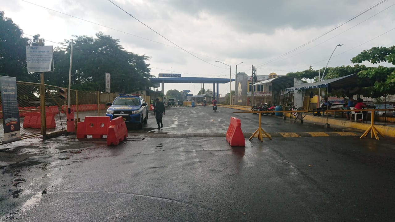 La aduana Tecún Umán I en San Marcos, reinició actividades al público luego que la Coincon acordó implementar nuevo plan de seguridad para proteger al personal de servicio de varias instituciones, luego de registrarse ataques al recinto. (Foto Prensa Libre: cortesía SAT)