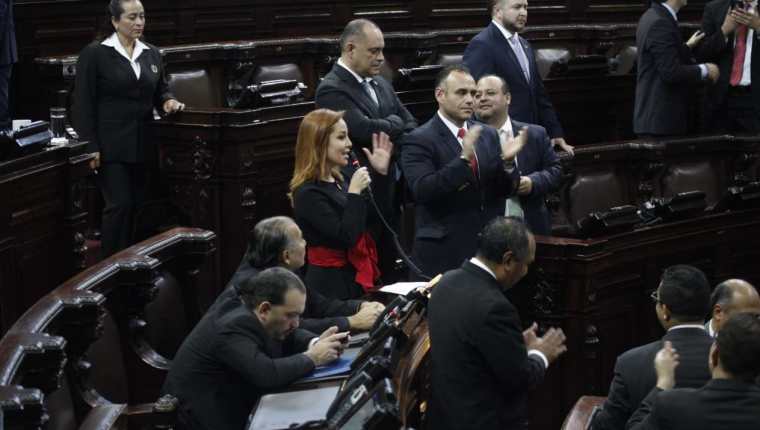 La diputada Alejandra Carillo presentó su renuncia al Congreso, a partir del 3 de diciembre. (Foto Prensa Libre: Noé Medina)