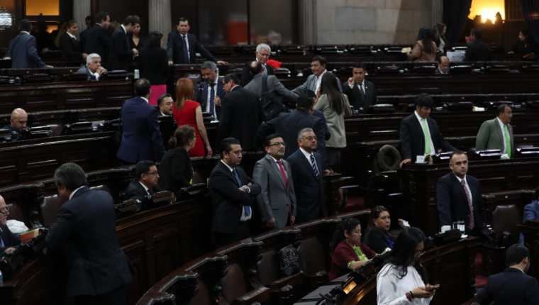 Diputados aprobaron el presupuesto para la próxima legislatura. (Foto Prensa Libre: Érick Ávila)