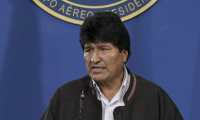 Tras renunciar a la presidencia de Bolivia, Evo Morales viaja a México. (Foto Prensa Libre: AFP)
