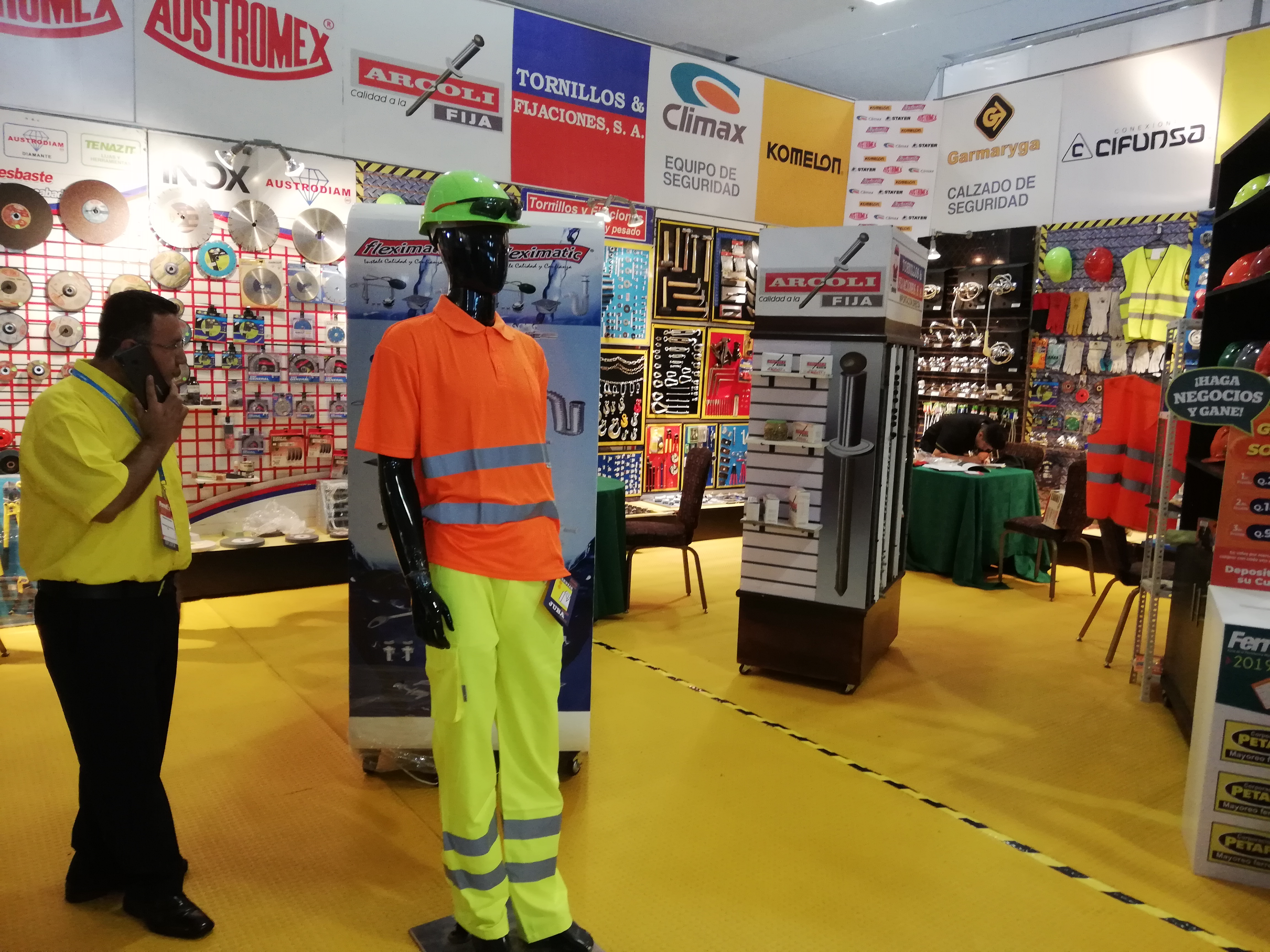 La Ferretexpo reúne a varias empresas relacionadas al sector construcción y esté año las ventas han crecido 20%. (Foto Prensa Libre: Urías Gamarro)