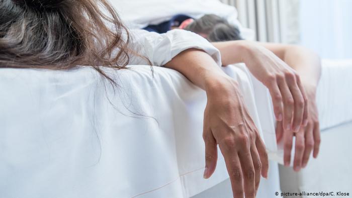 Una aventura amorosa de la pareja suele ser para muchos el fin de un fin de una relación. No necesariamente. (Foto Prensa Libre: picture-alliance/dpa/C. Klose)