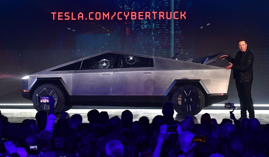 El cofundador y CEO de Tesla, Elon Musk, durante la presentación de Tesla Cybertruck. (Foto Prensa Libre: AFP)