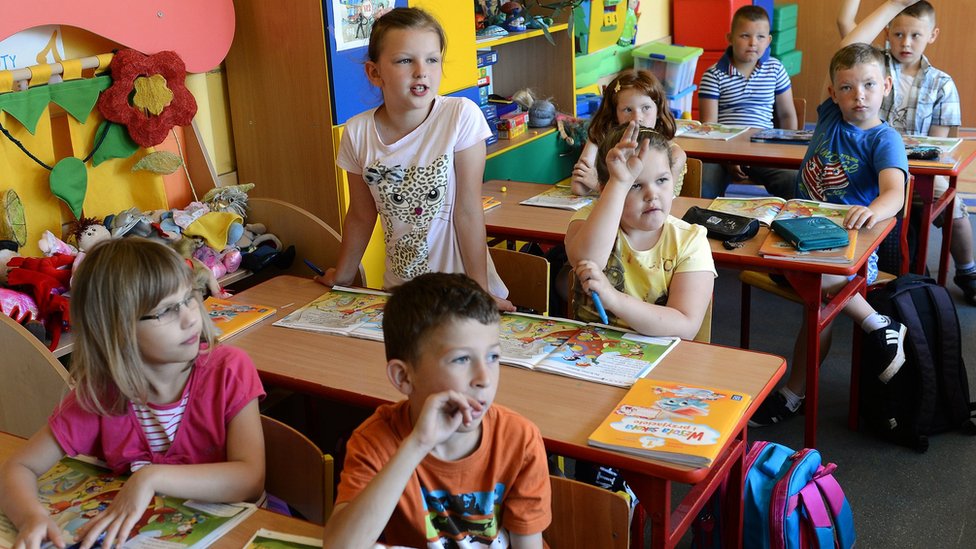 El éxito polaco, cuyas puntuaciones superan incluso las medidas de la propia OCDE, llama la atención porque ocurre en un país que hace sólo unas décadas era mediocre en educación. Foto: Getty Images