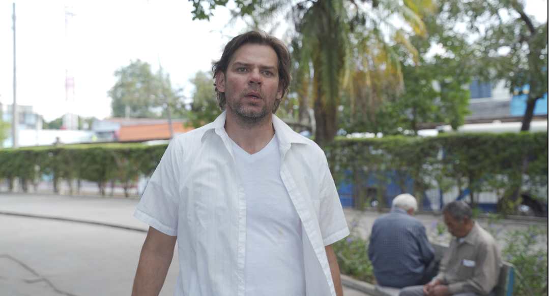 Durante el rodaje de Arenas del tiempo, de Luigi Lanuza.  (Foto Prensa Libre: cortesía Cinematográfica Tikal)