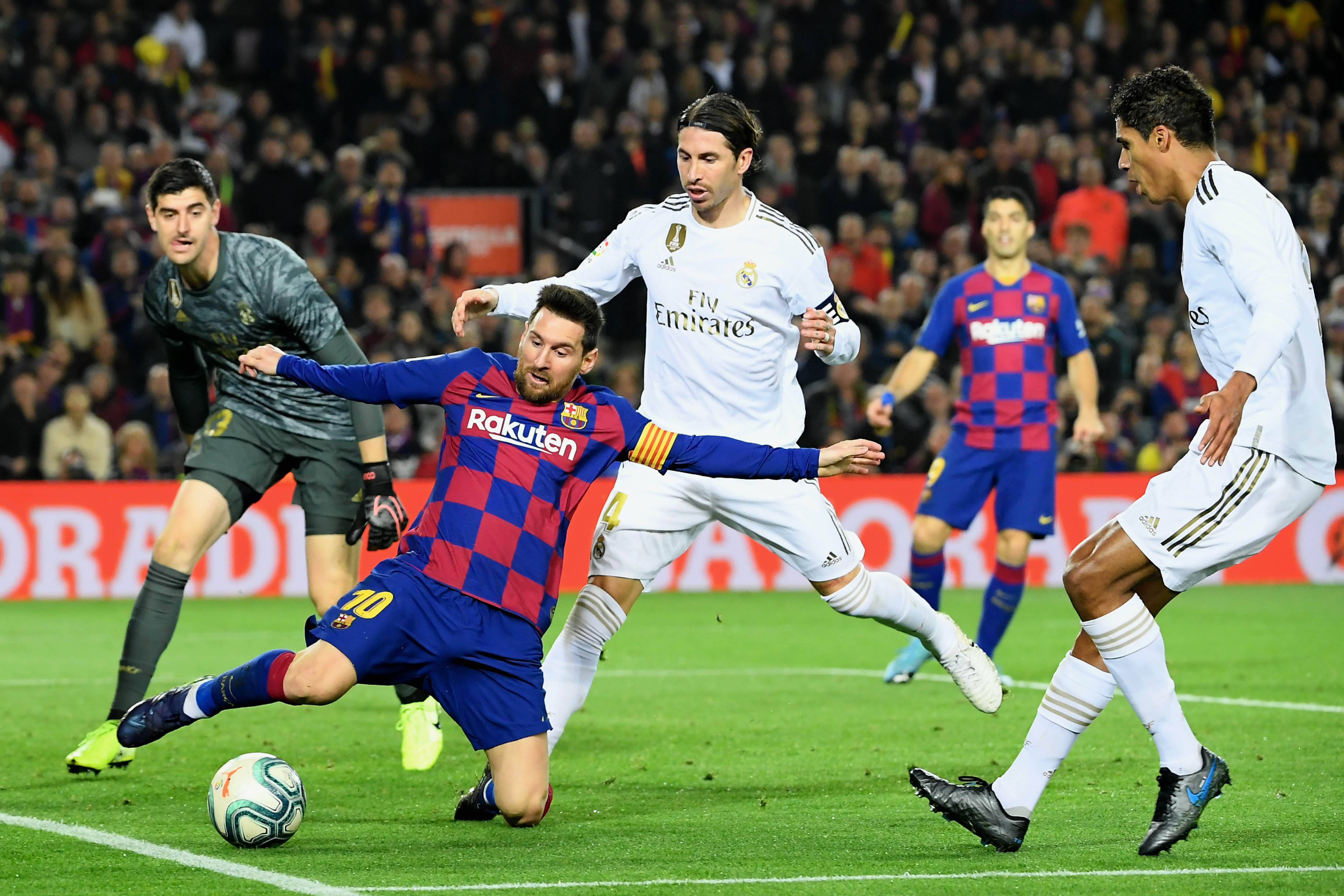 Lionel Messi no pesó en el clásico español, en el Camp Nou. (Foto Prensa Libre: AFP)