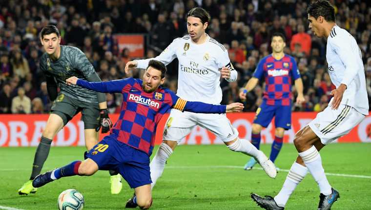 Lionel Messi no pesó en el clásico español, en el Camp Nou. (Foto Prensa Libre: AFP)
