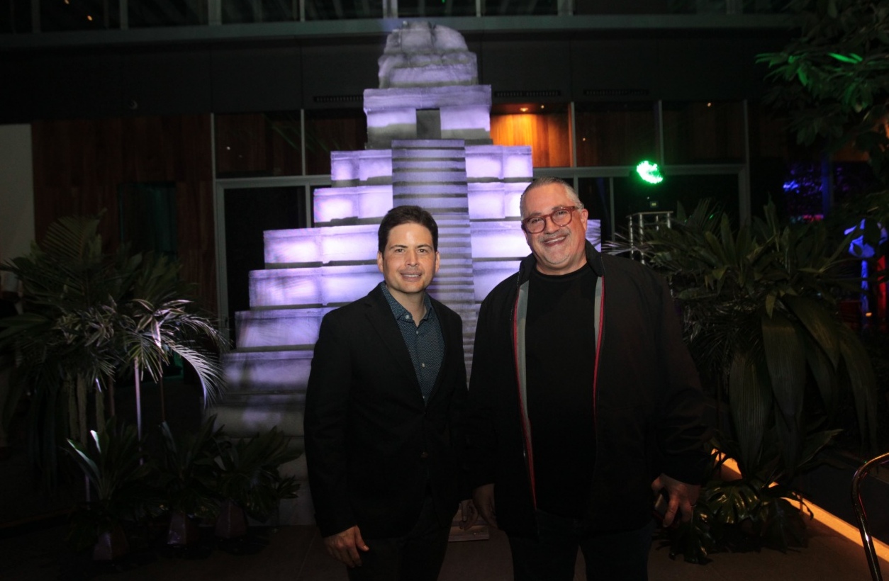 La pirámide de el Gran Jaguar de Tikal es la inspiración de este proyecto inmobiliario. (Foto Prensa Libre: Norvin Mendoza)