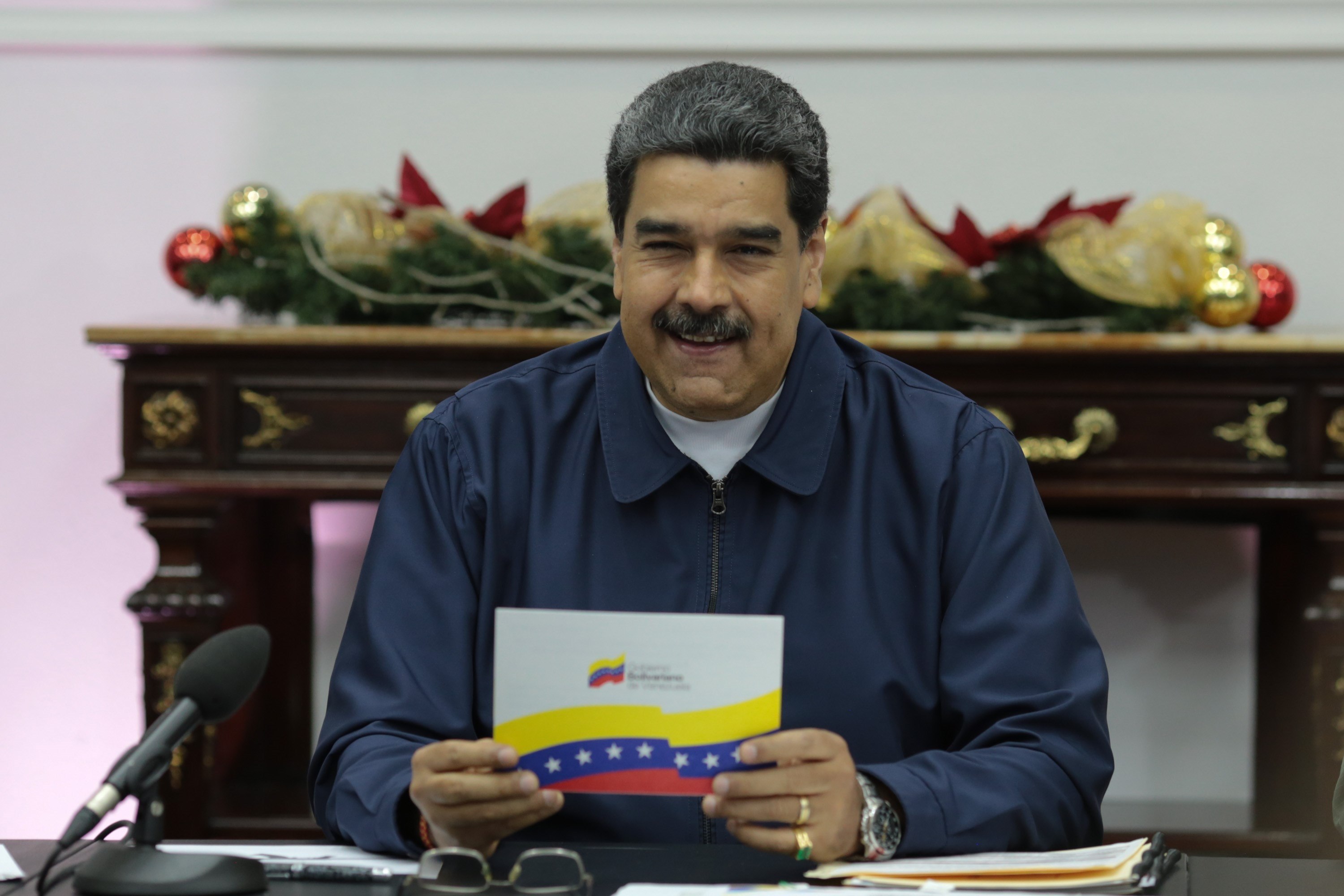 Nicolás Maduro ha insinuado que este año hubo una recuperación de la economía en Venezuela. (Foto Prensa Libre: EFE)